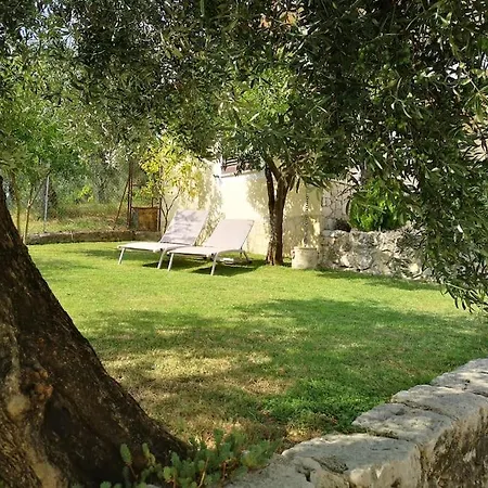 The House Of Olives Feriehus Le Cese